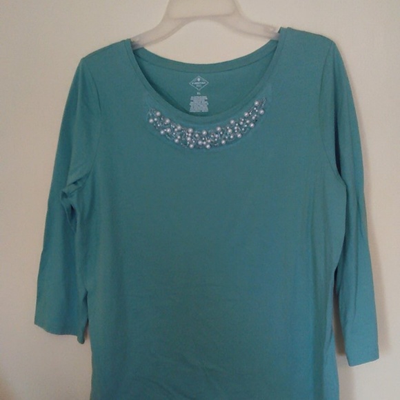 Blouse - Picture 2 of 3